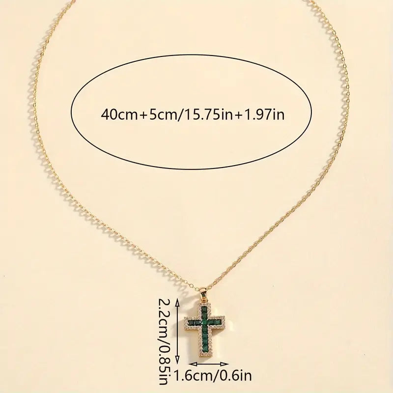 Colar com Pendente Cruz de Esmeralda Solene | Ouro