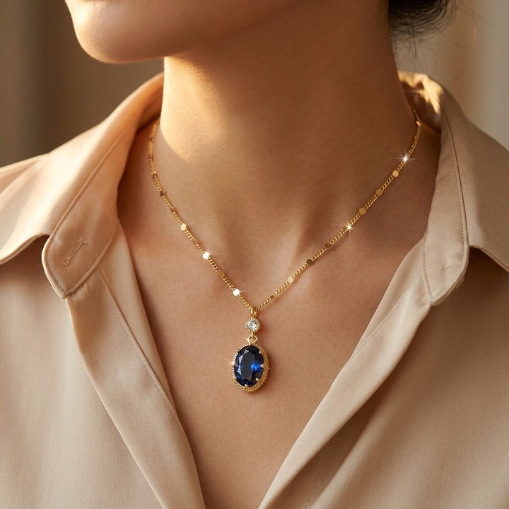 Colar de Gota Oval de Safira Dourada